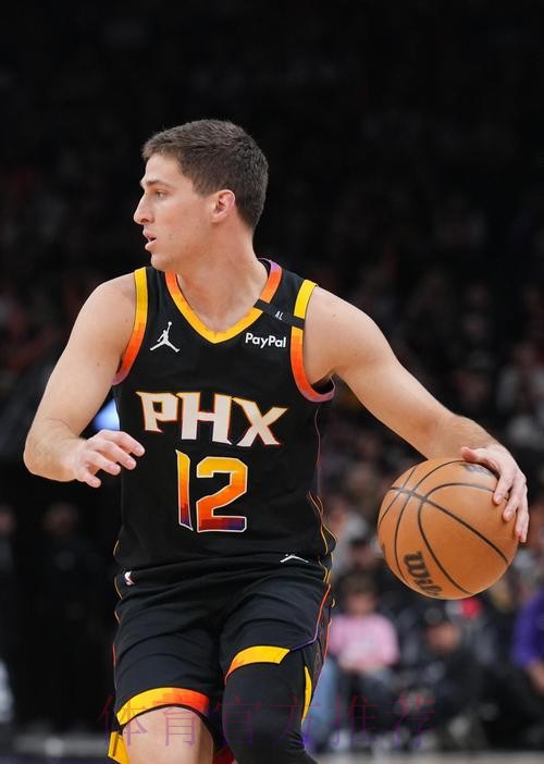 出色！吉莱斯皮全场10中7，三分7中5砍下22分5篮板5助攻